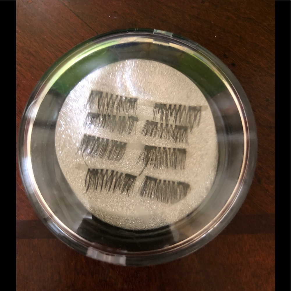 Natural Magnetic Eyelashes Extension